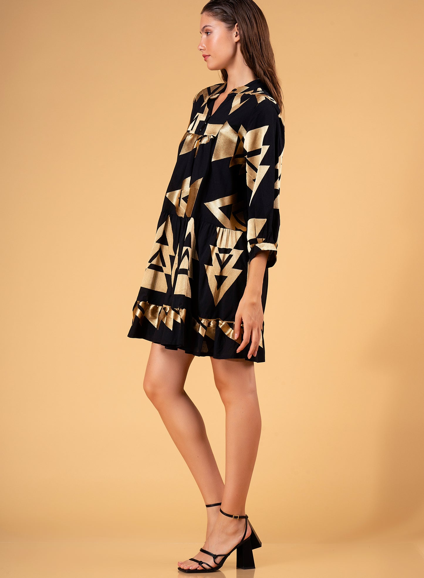 Aether Concept Short Dress Black / Gold
