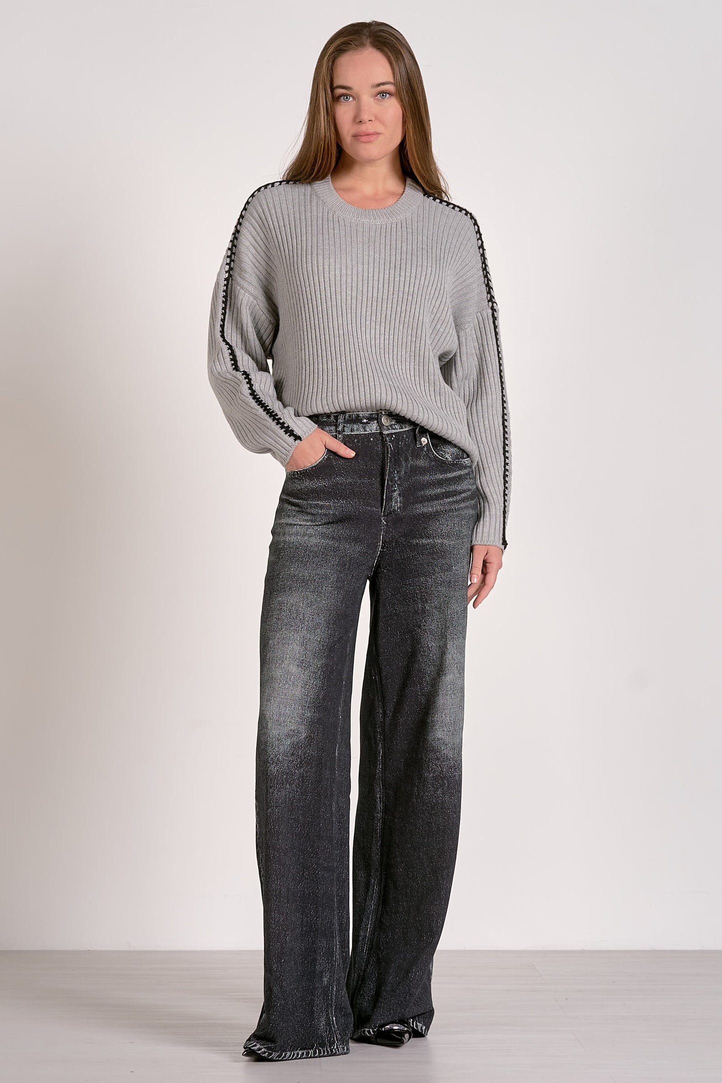 Elan Whipstich Sweater - Grey/Black