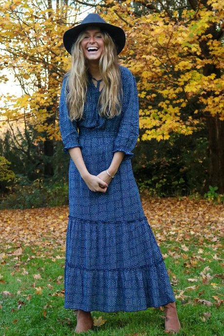 Walker & Wade Eliza Dress/Deep Indigo Medallion