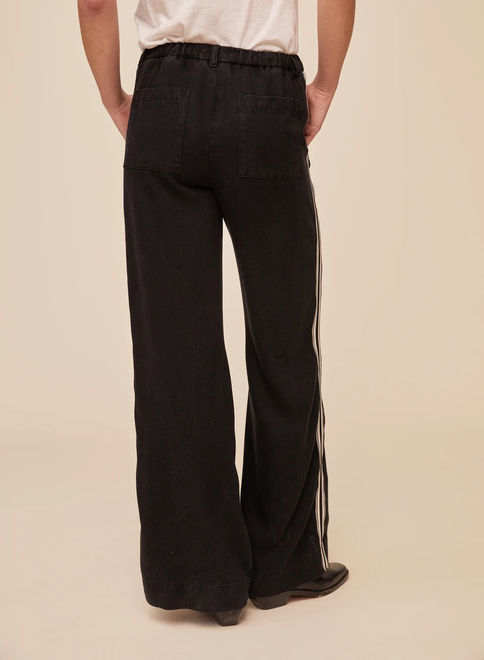 Bella Dahl Trouser Jean Side Stripe | Vintage Black Wash