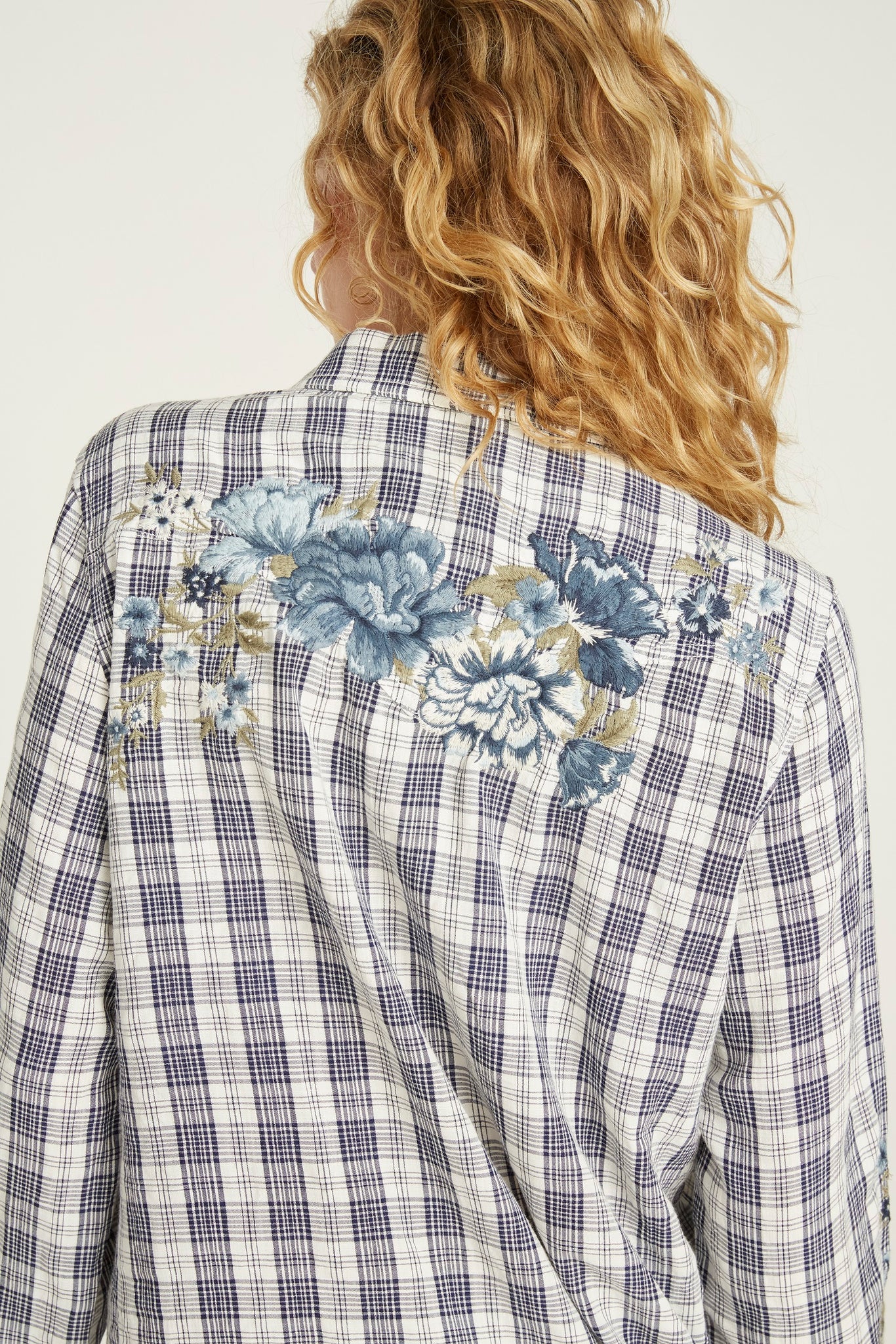 Driftwood Lana Shirt - Bluebell Fleur