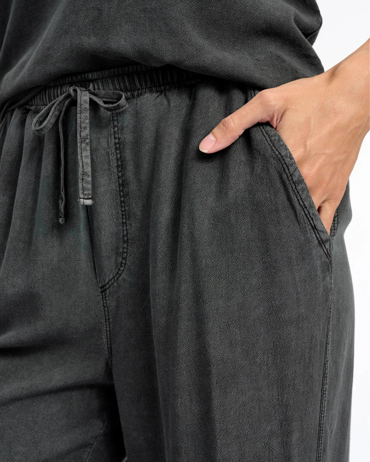 Splendid Zinnia Jogger-Lead