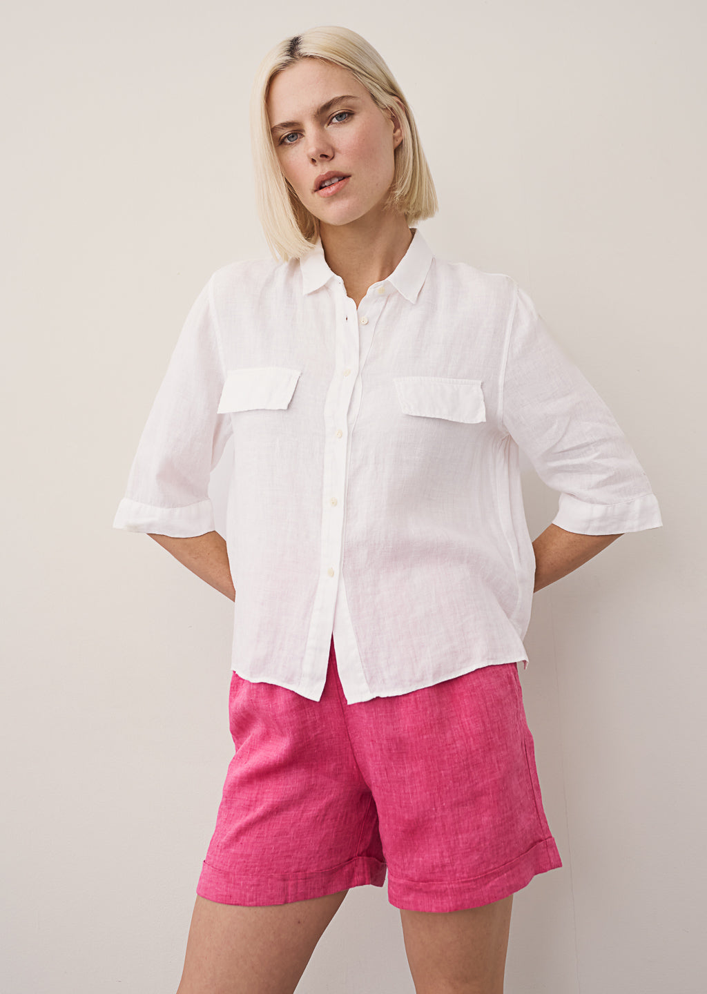 0039 Italy Bea Uni Linen Blouse White