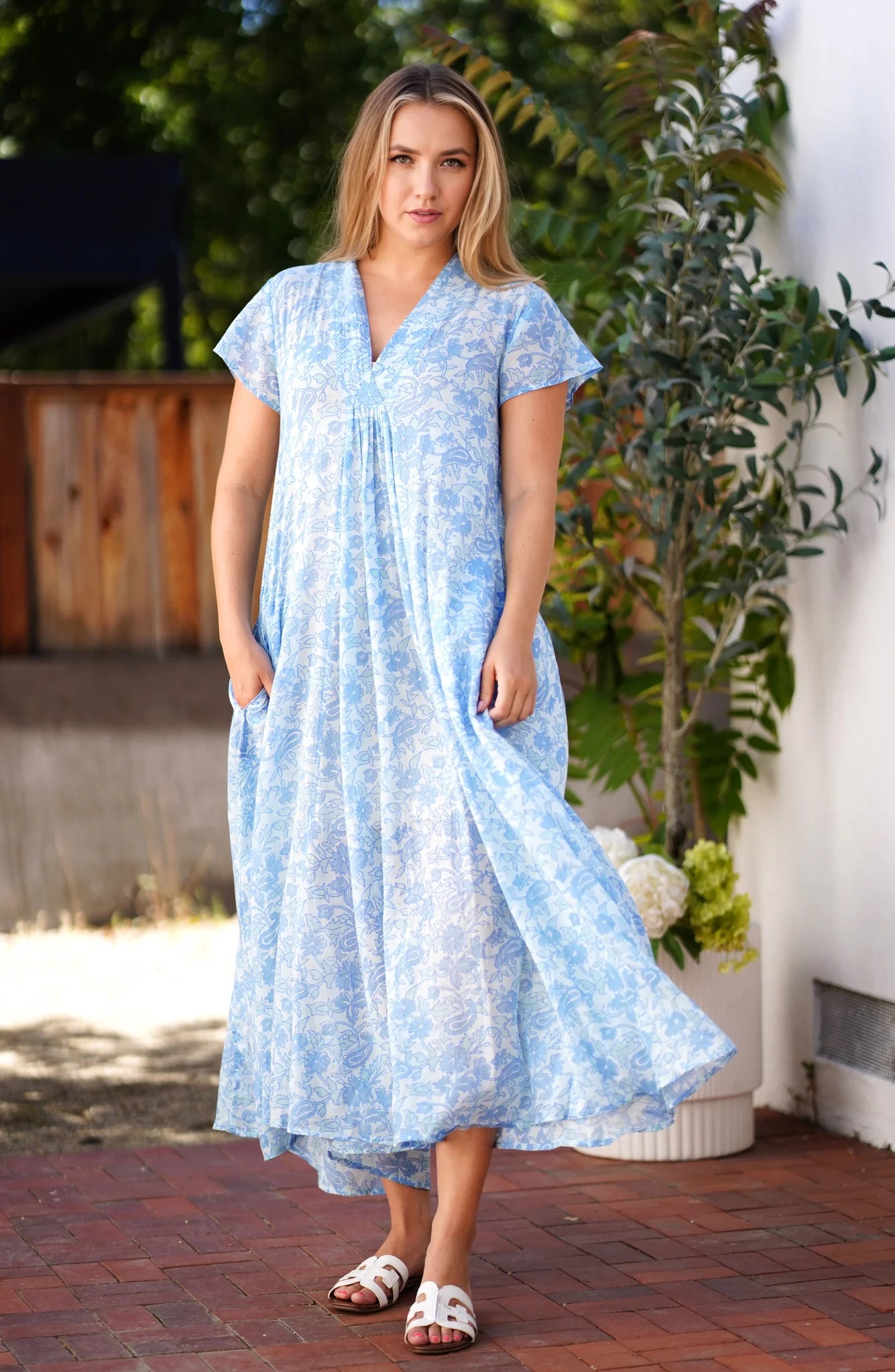Dolma Amaryllis V Neck Maxi Dress - Blue