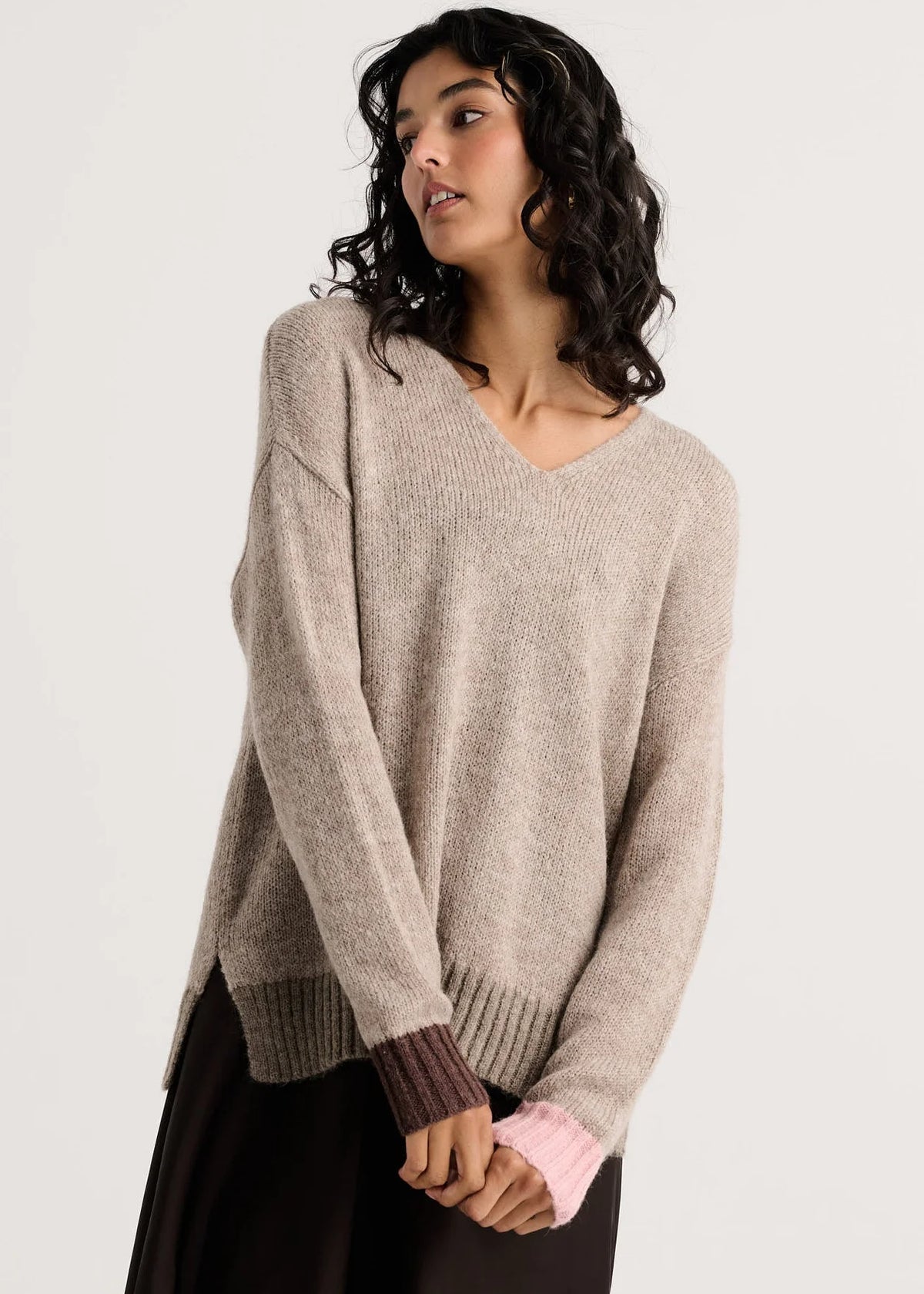 Zaket & Plover Casual Luxe V Neck Sweater