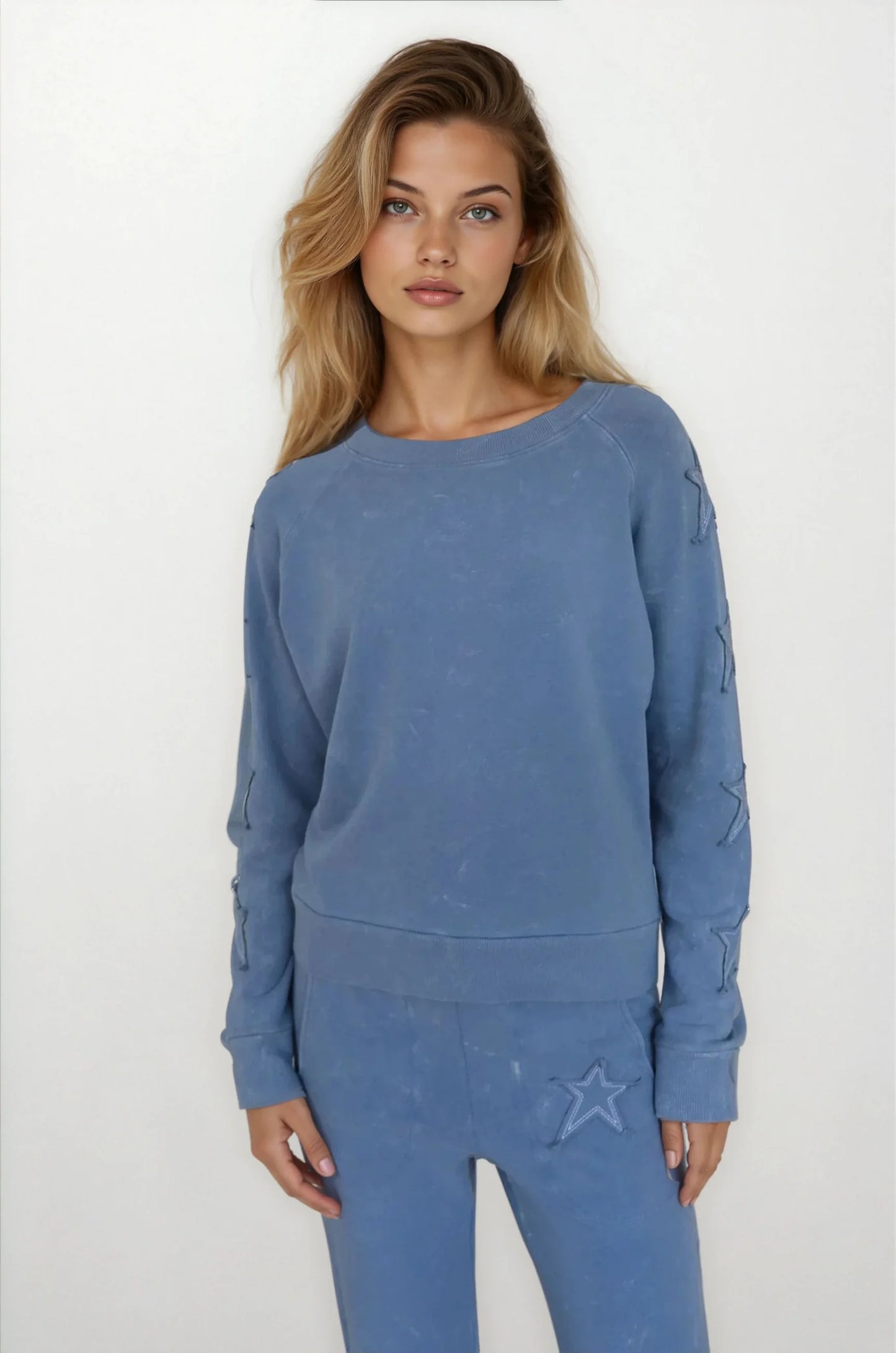 CHRLDR Starbound - Raglan Crew Neck Sweatshirt Blue