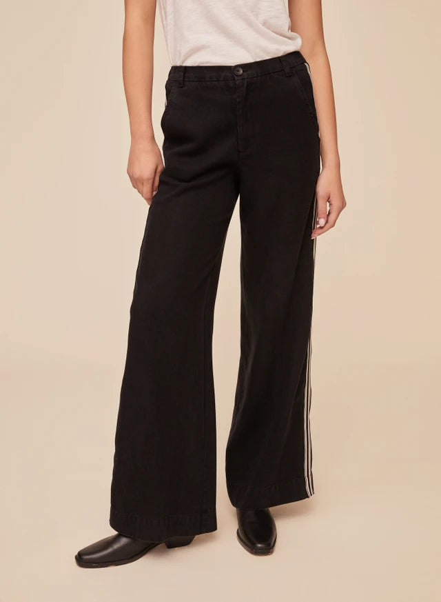 Bella Dahl Trouser Jean Side Stripe | Vintage Black Wash
