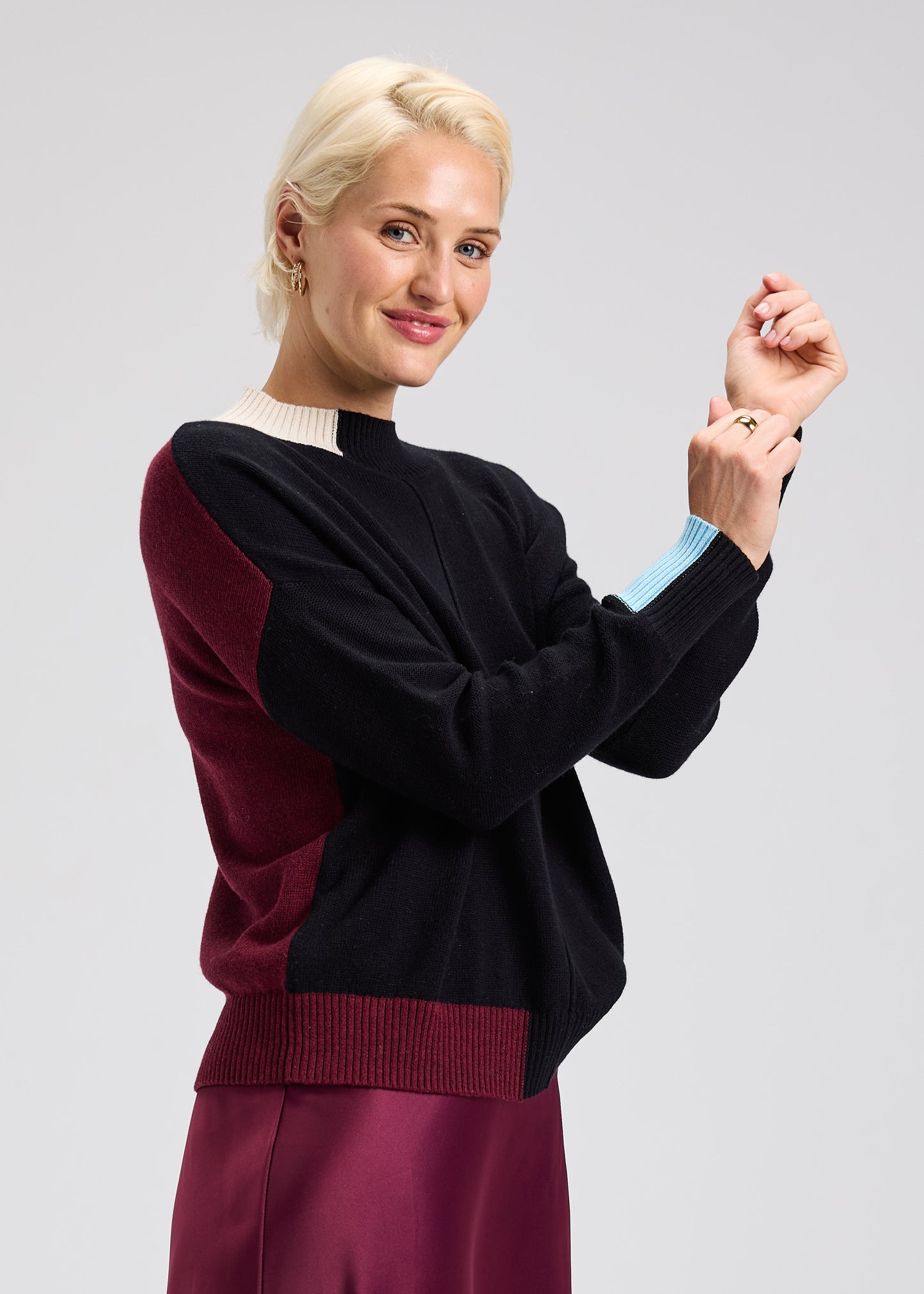 Zaket & Plover Color Block Trim Sweater Black