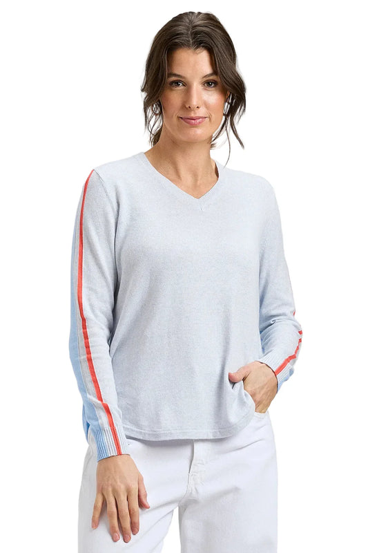 Zaket & Plover Rounded Bottom Vee Sweater - Ice